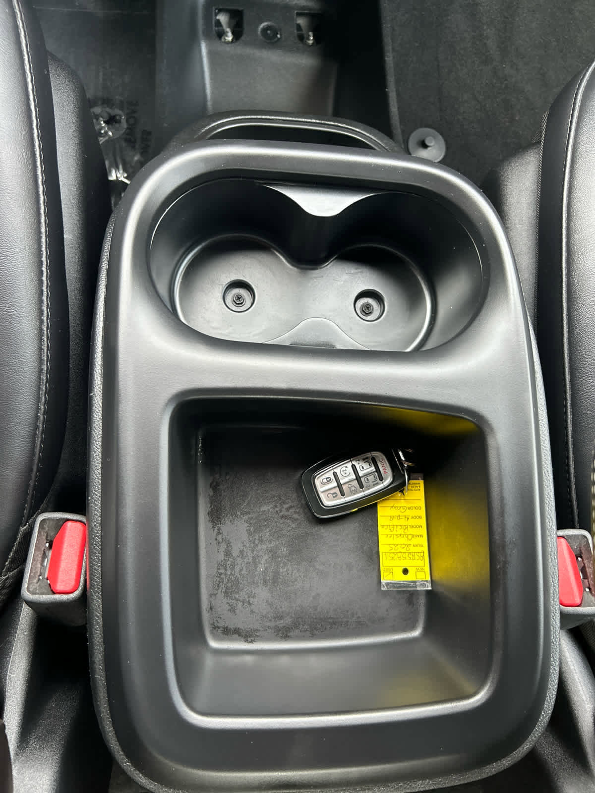 Used 2025 Chrysler Pacifica Select FWD image 22