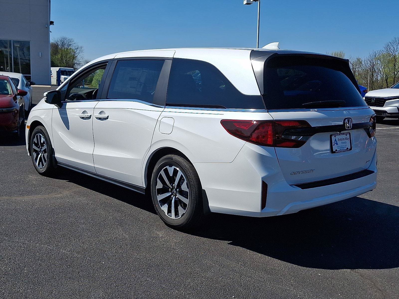 New 2026 Honda Odyssey EX-L image 4