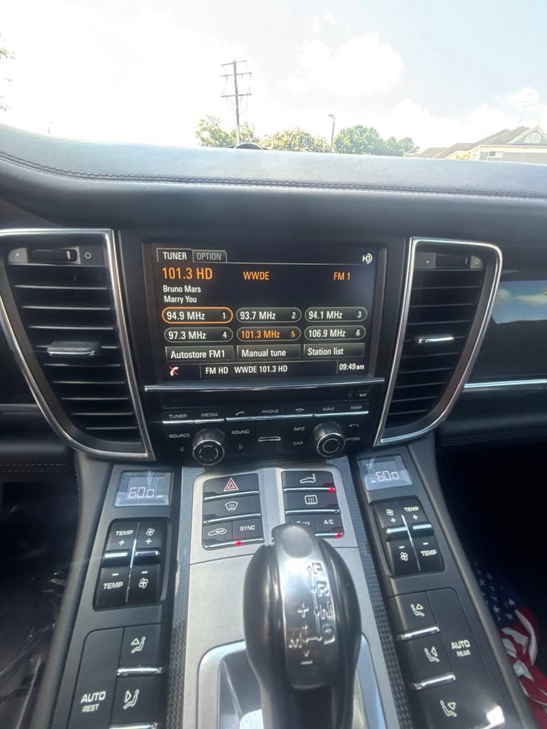 Used 2015 Porsche Panamera AWD/4WD image 45