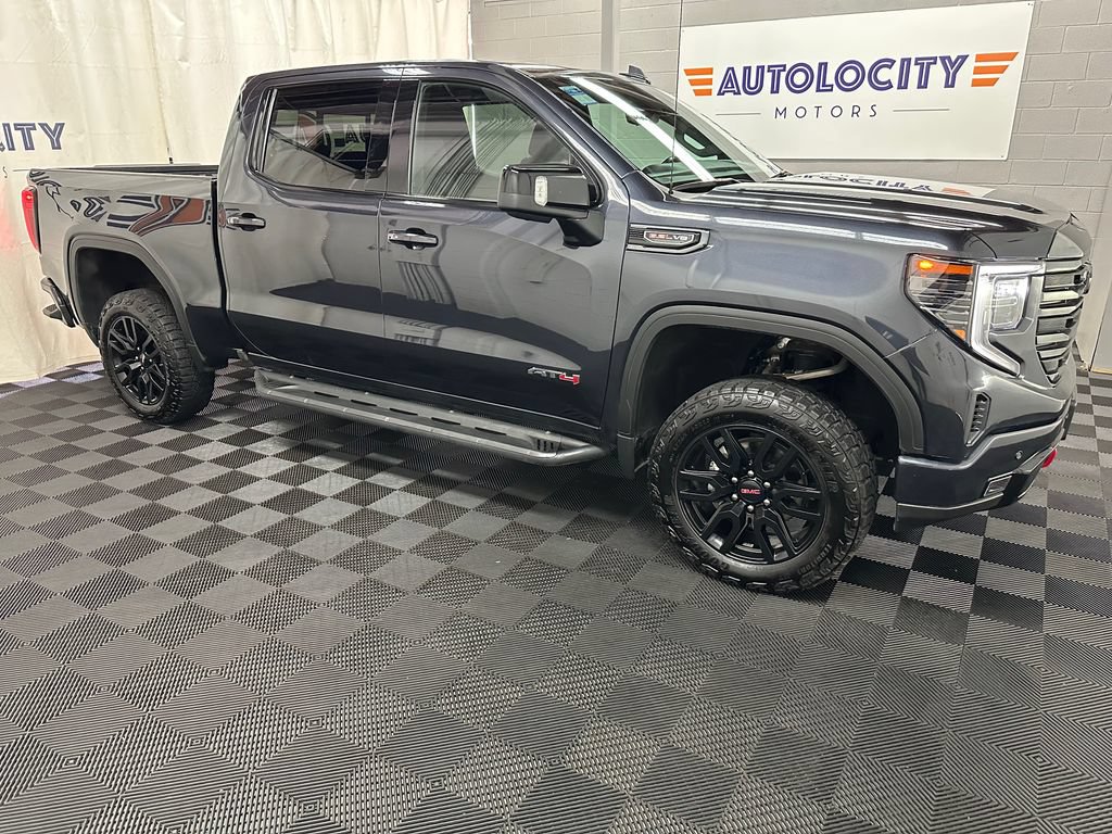 Used 2024 GMC Sierra 1500 AT4 w/ Technology Package AWD/4WD image 2