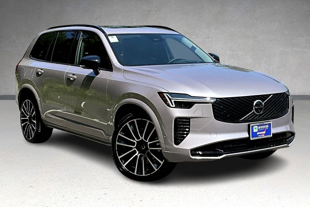 New 2026 Volvo XC90 B6 Ultra w/ Protection Package image 2