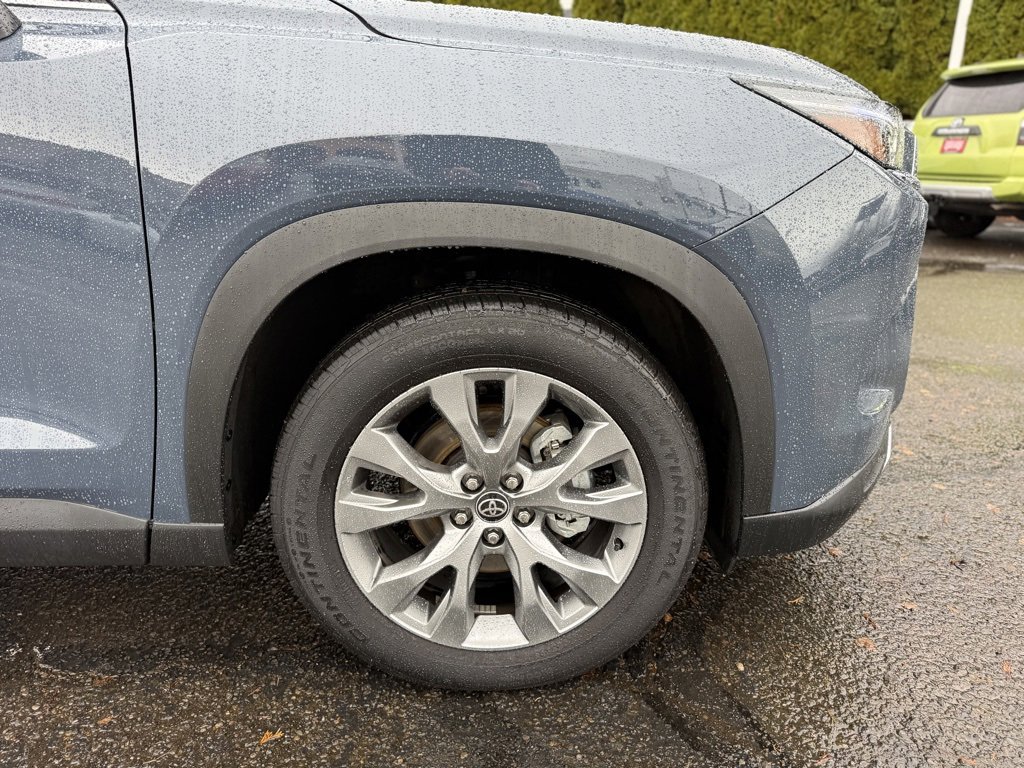 Certified 2025 Toyota Grand Highlander FWD image 11
