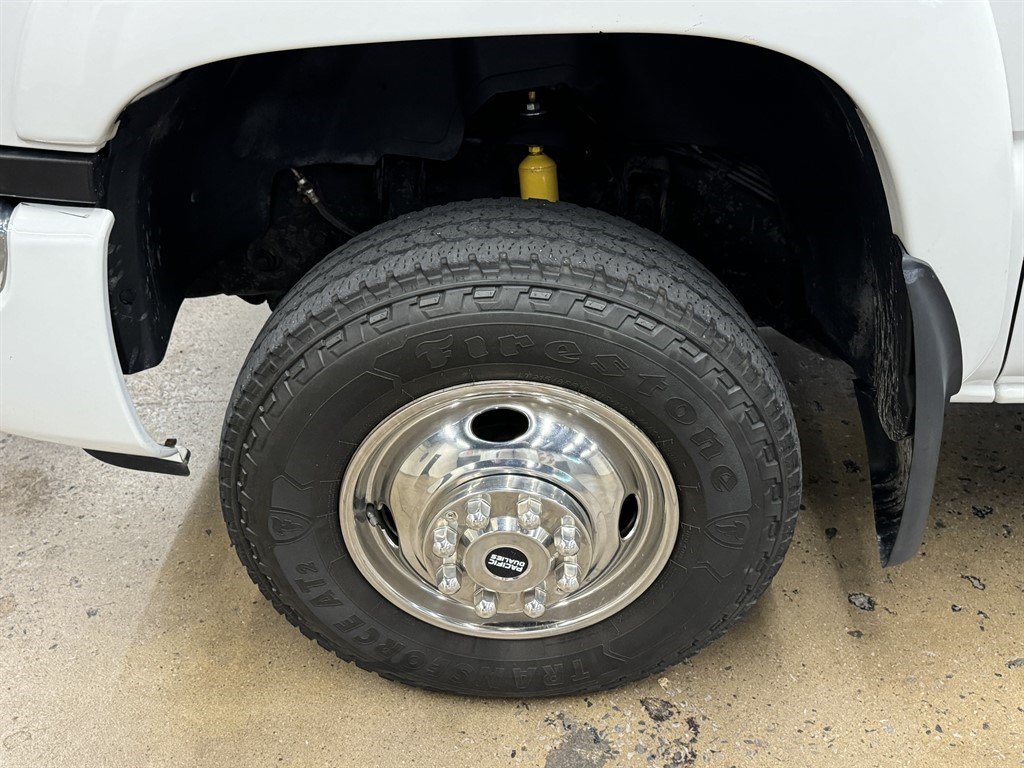 Used 2007 GMC Sierra 3500 SLE w/ Heavy-Duty Power Package AWD/4WD image 7