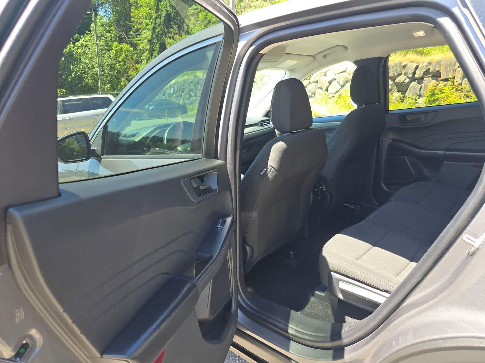 Used 2024 Ford Escape Active AWD/4WD image 12