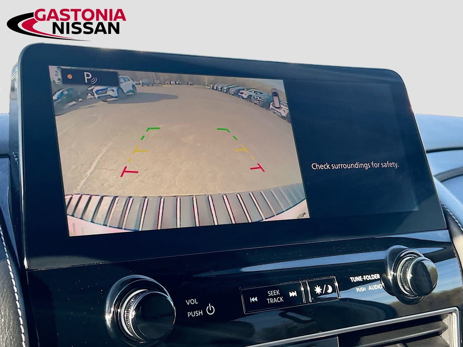 Used 2023 Nissan Armada SV image 18