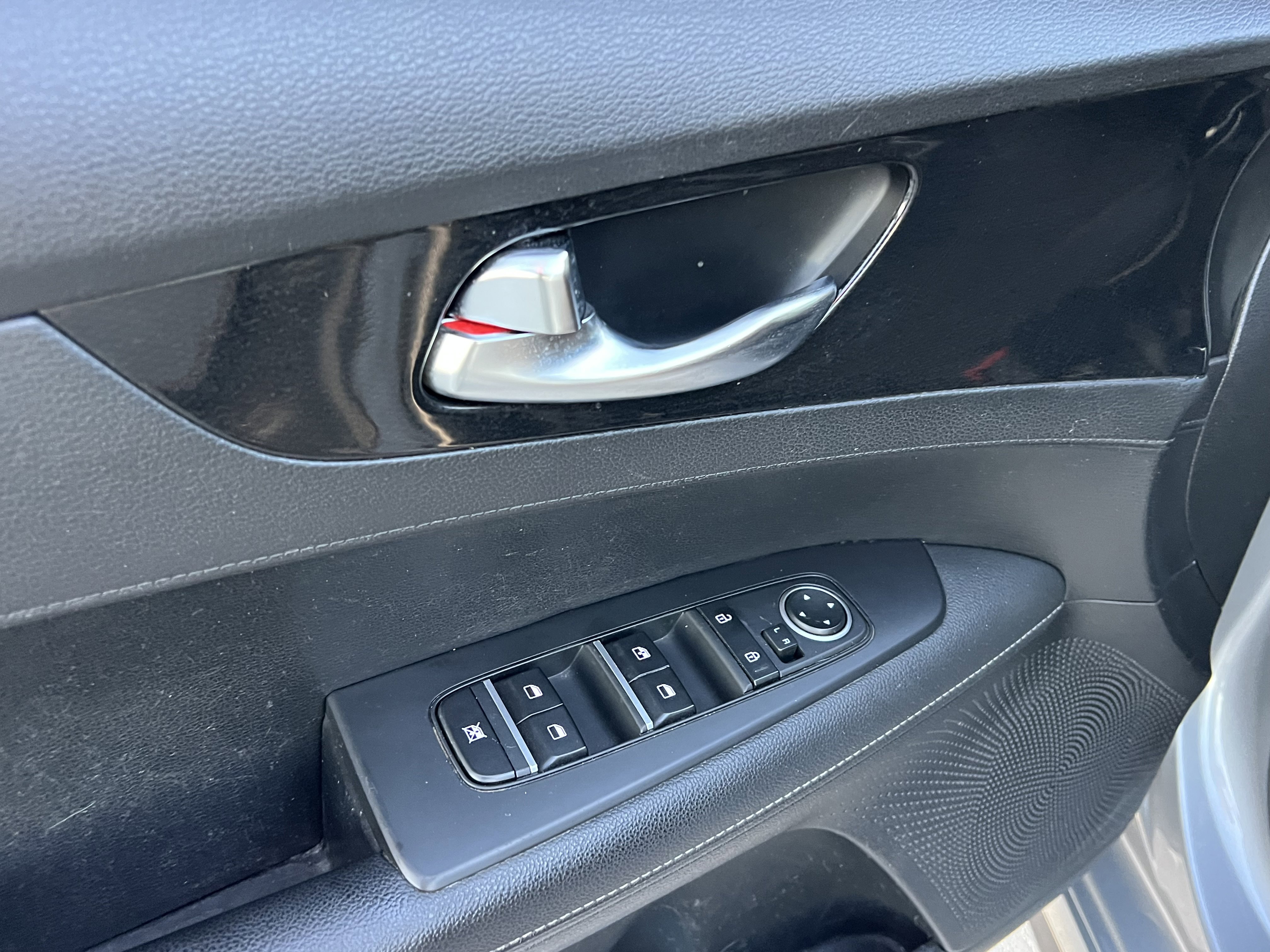 Certified 2024 Kia Forte GT-Line image 21