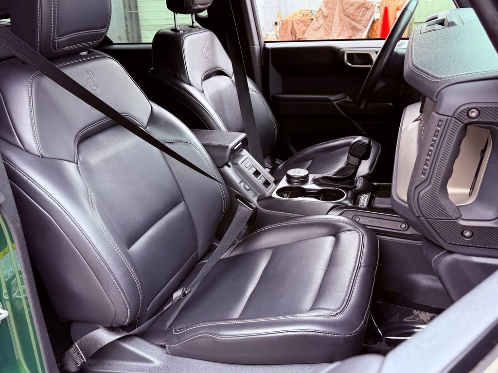 Used 2025 Ford Bronco Outer Banks AWD/4WD image 11