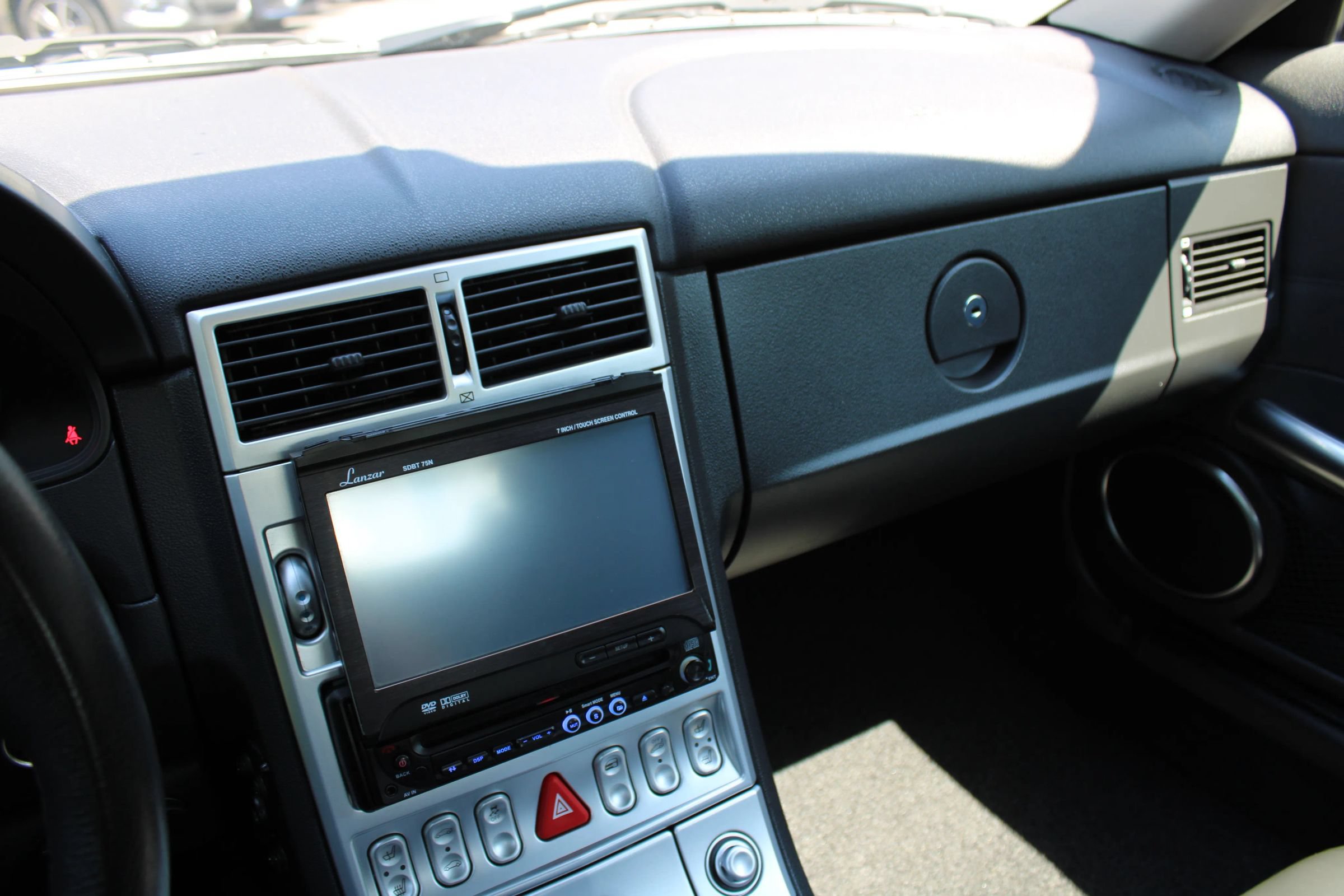 Used 2006 Chrysler Crossfire Limited RWD image 12