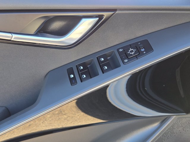Used 2023 Kia Niro Wind w/ Wind Preserve Package FWD image 17