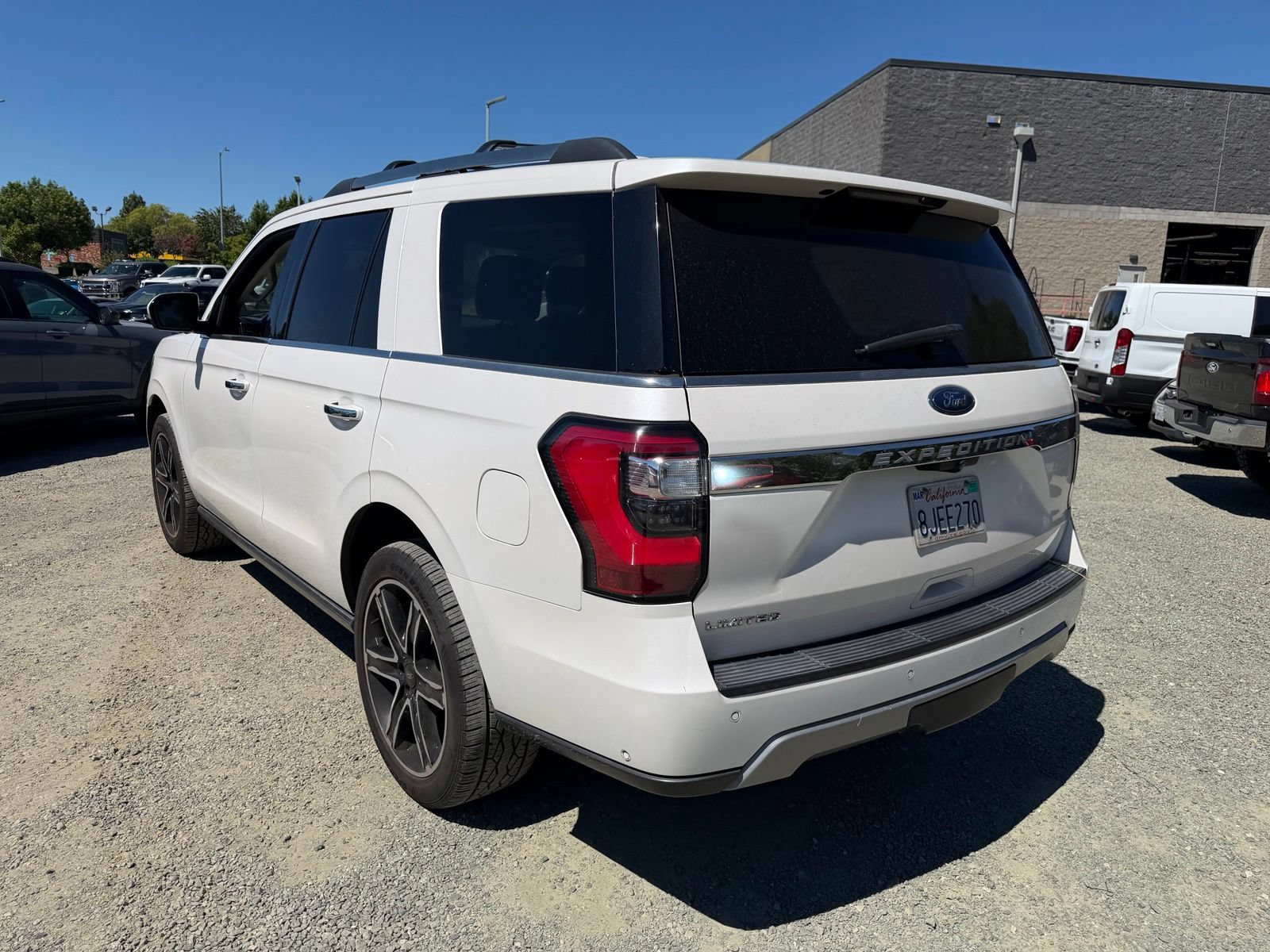 Certified 2019 Ford Expedition Limited w/ Special Edition Package AWD/4WD image 3
