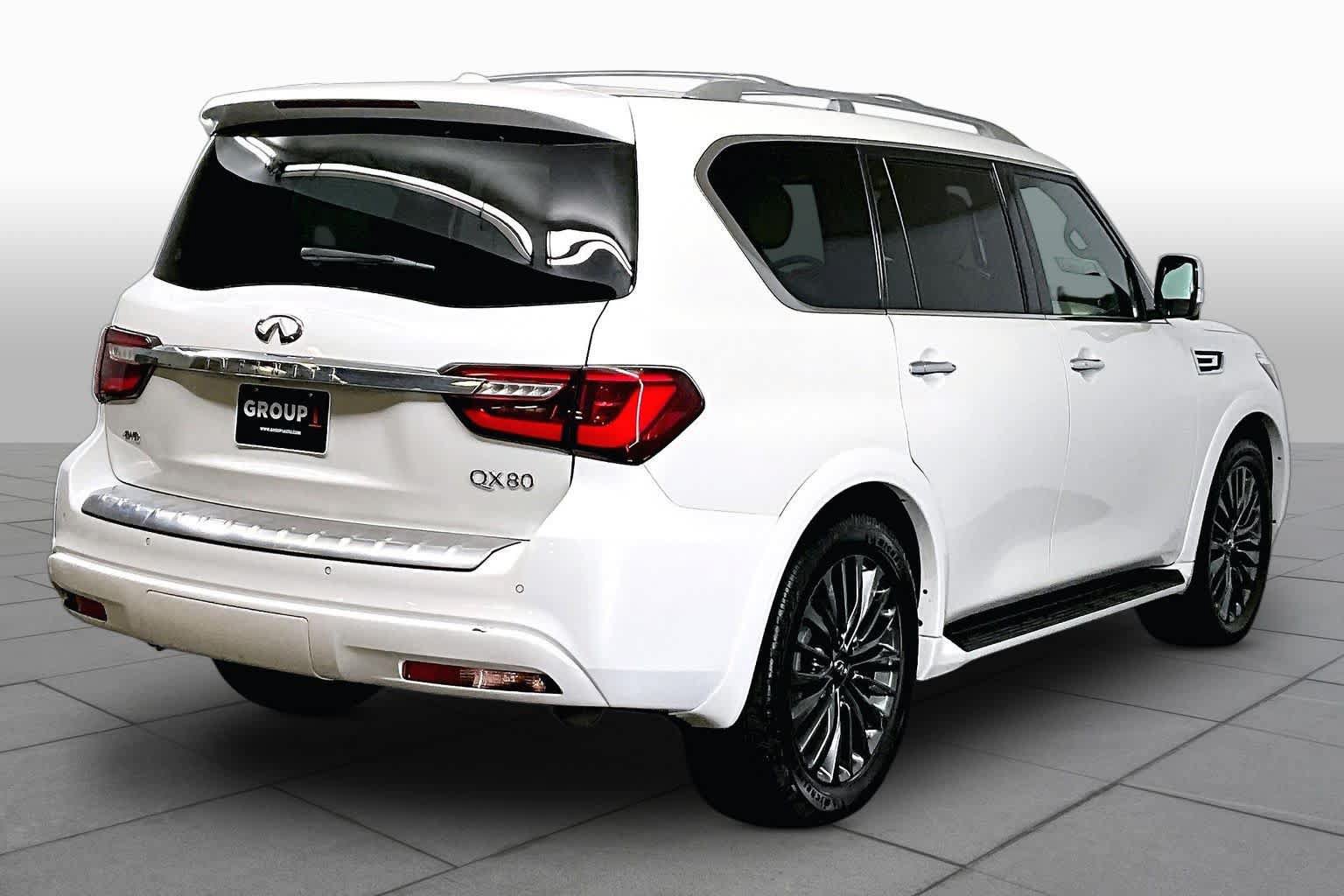 Used 2022 INFINITI QX80 Sensory w/ Cargo Package AWD/4WD image 12