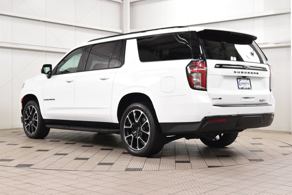 Used 2024 Chevrolet Suburban RST w/ Luxury Package AWD/4WD image 6