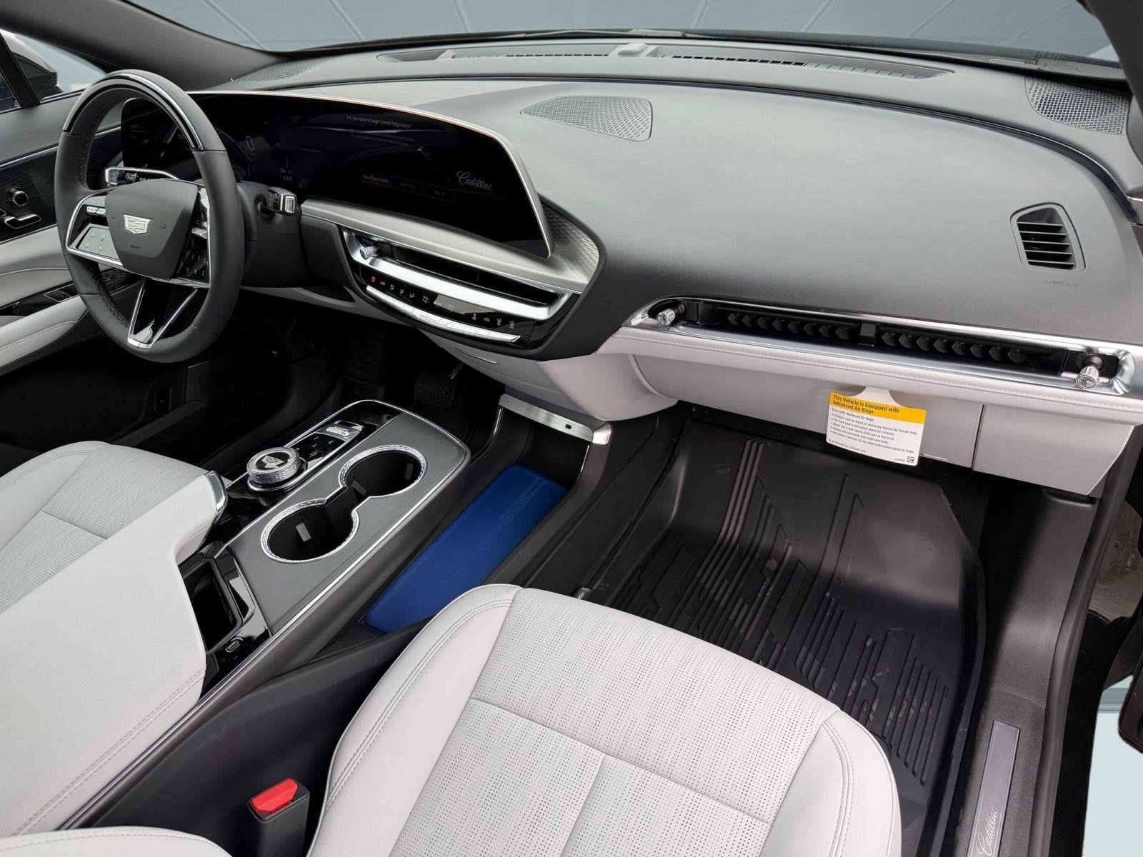 New 2026 Cadillac Lyriq Sport w/ LPO, Floor Liner Package image 29