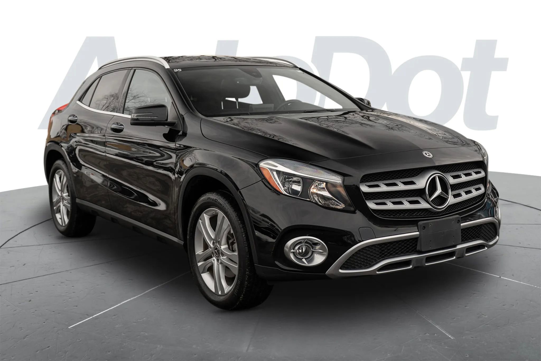 Used 2018 Mercedes-Benz GLA 250 GLA 250 4MATIC Sport Utility 4 image 4