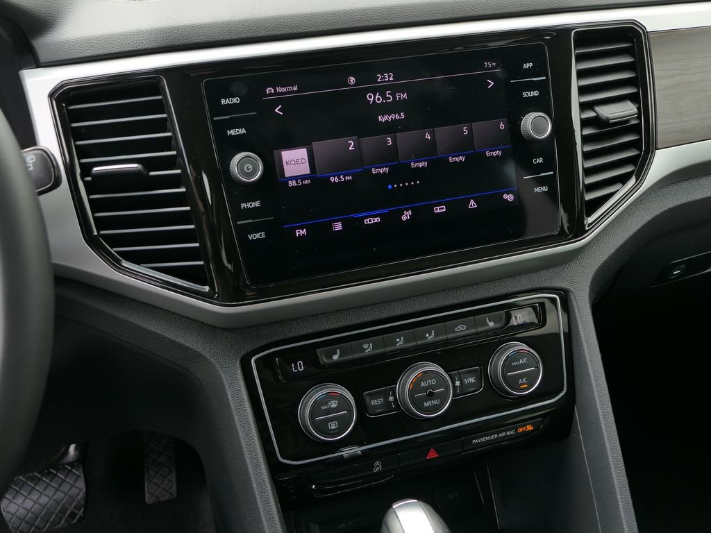 Used 2023 Volkswagen Atlas SE AWD/4WD image 19