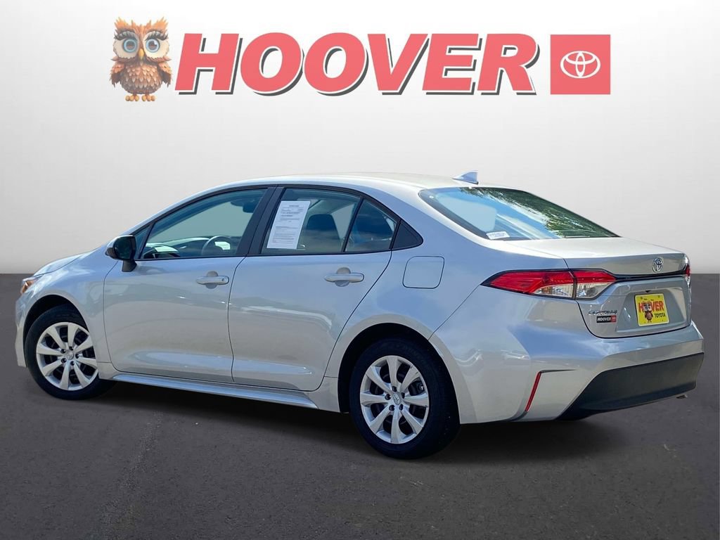 Used 2023 Toyota Corolla LE FWD image 5