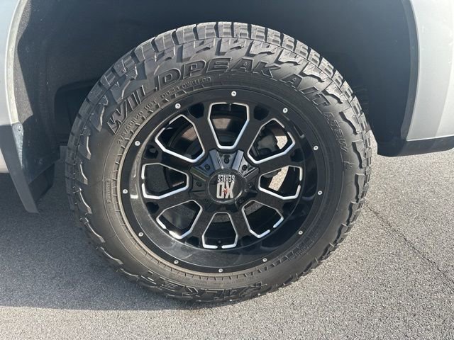 Used 2020 Chevrolet Silverado 1500 RST AWD/4WD image 37