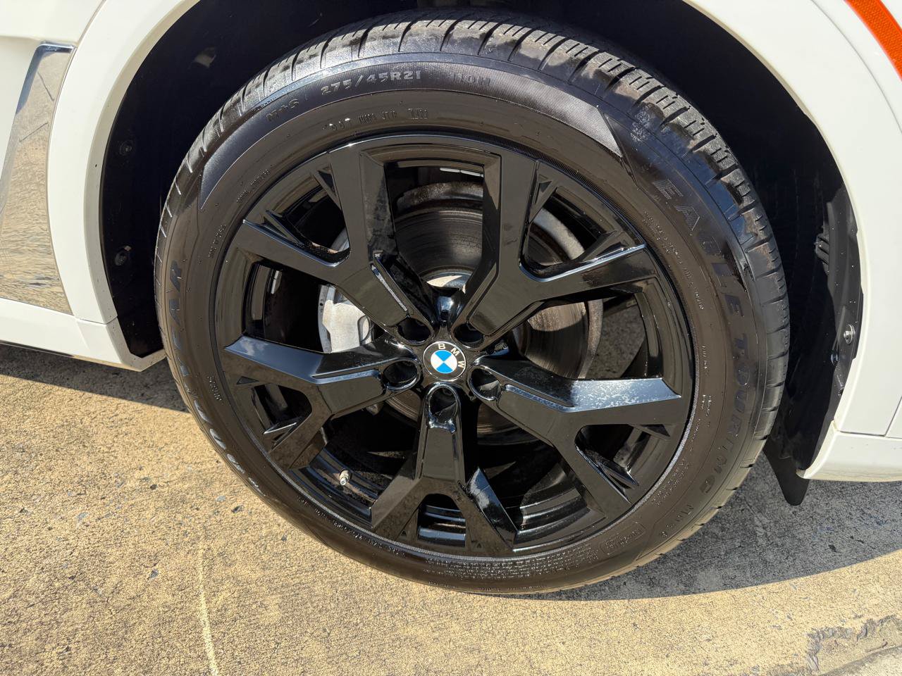 Used 2020 BMW X7 xDrive40i w/ Premium Package AWD/4WD image 12