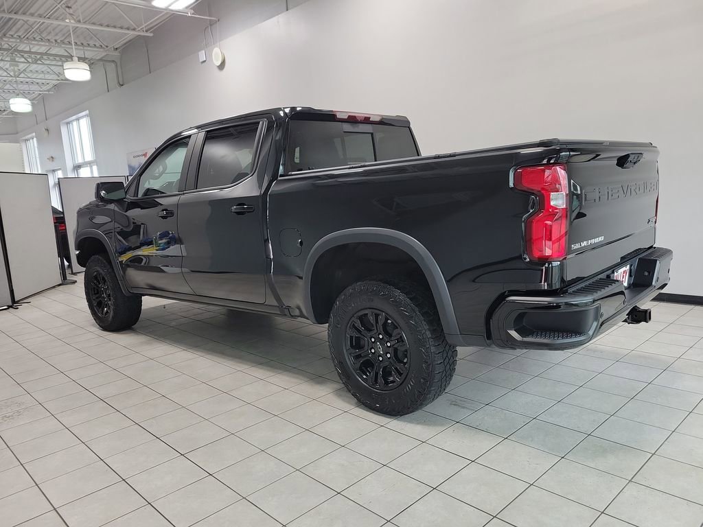 Used 2024 Chevrolet Silverado 1500 ZR2 w/ Technology Package AWD/4WD image 11