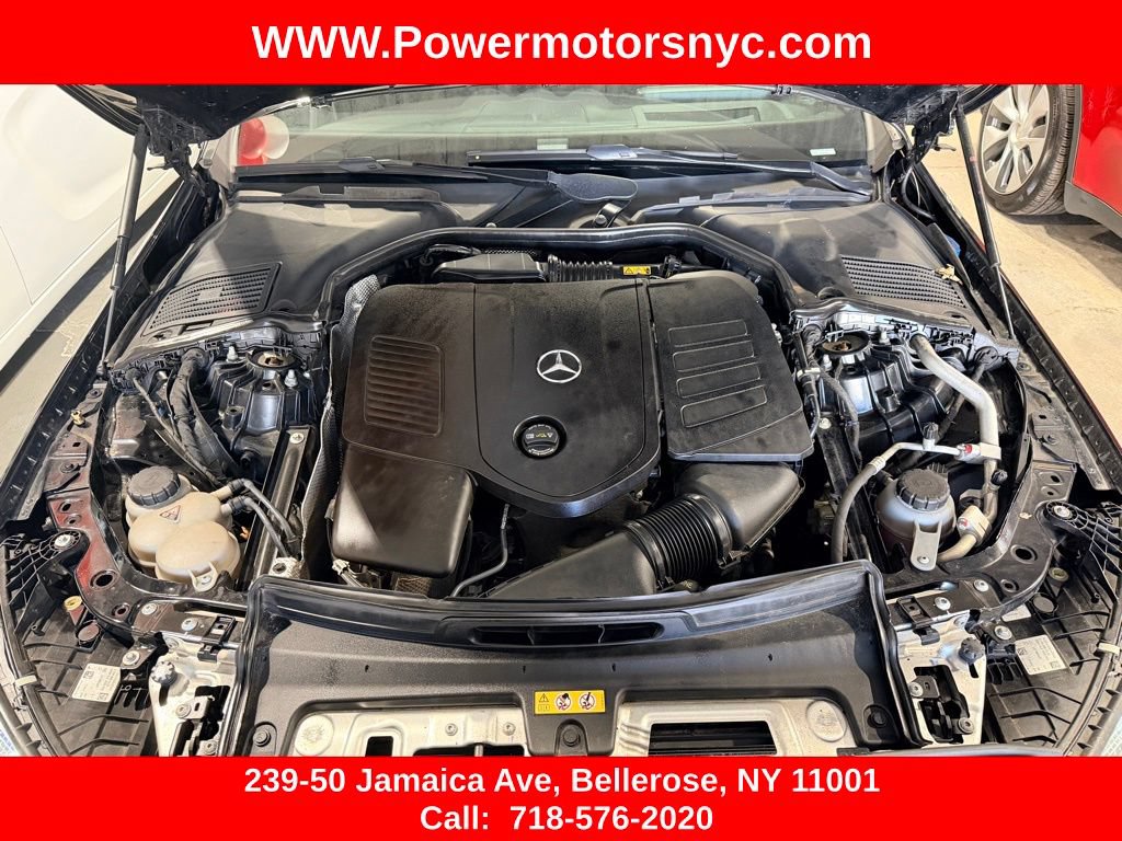 Used 2022 Mercedes-Benz C 300 4MATIC Sedan w/ Pinnacle Trim Package image 13