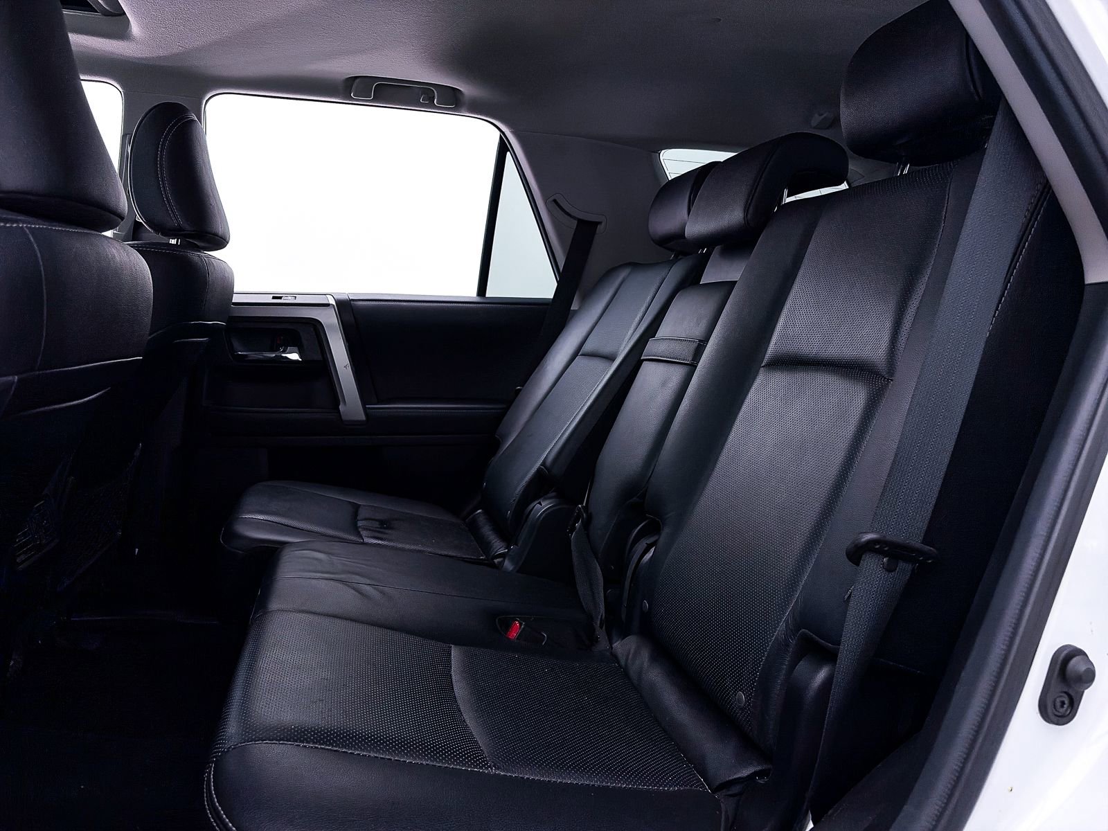 Used 2024 Toyota 4Runner Limited AWD/4WD image 37
