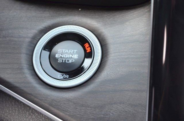 New 2025 Jeep Grand Cherokee Limited w/ Black Appearance Package image 23