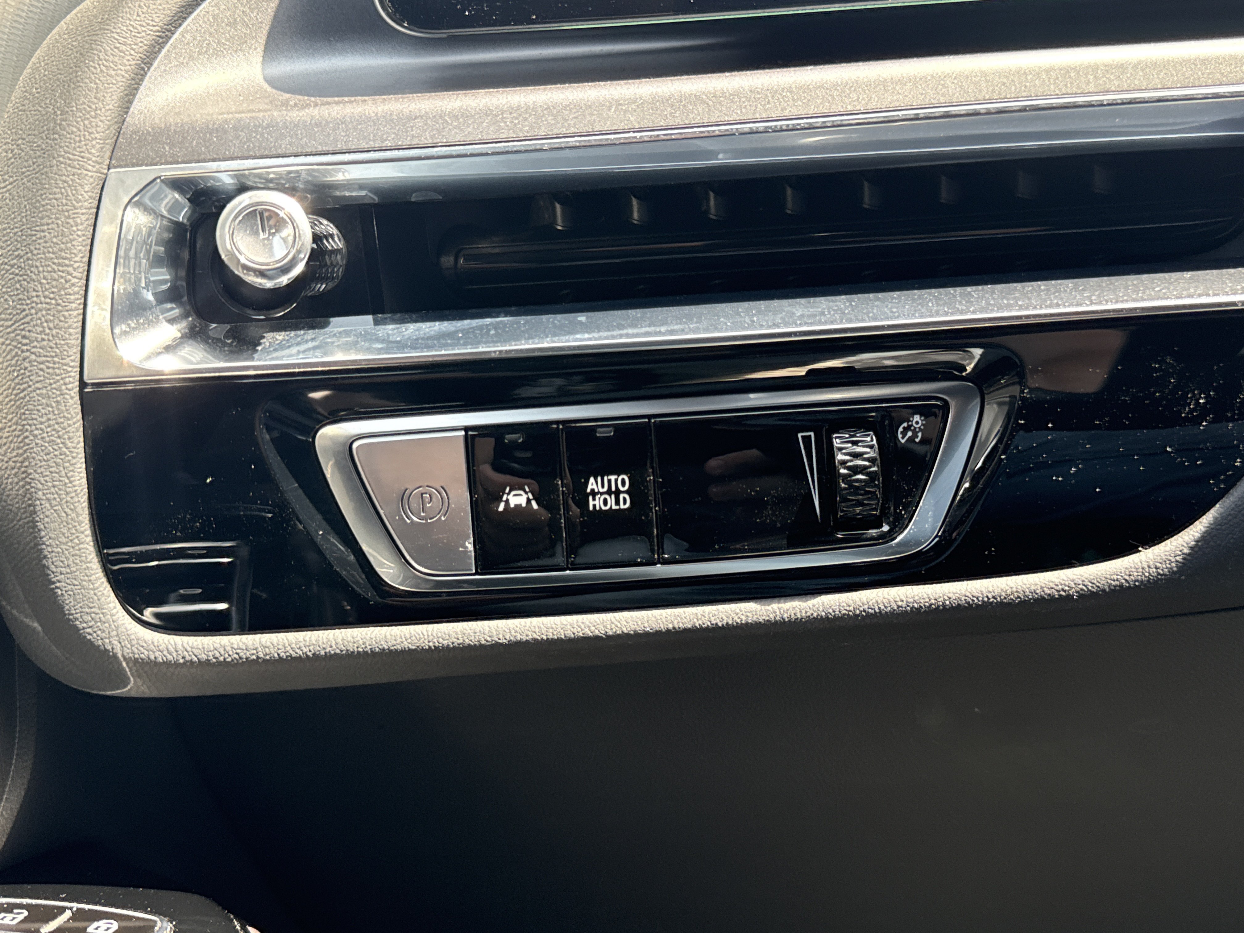 Used 2024 Cadillac Lyriq Tech RWD image 26