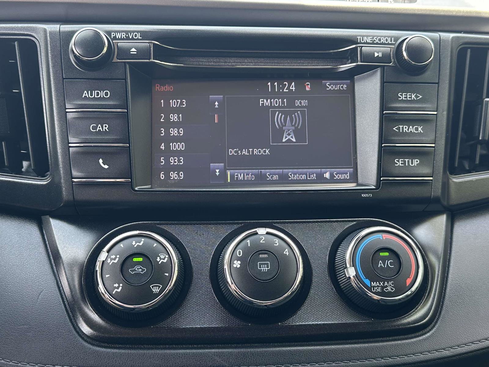 Used 2018 Toyota RAV4 LE w/ All Weather Liner Package AWD/4WD image 8