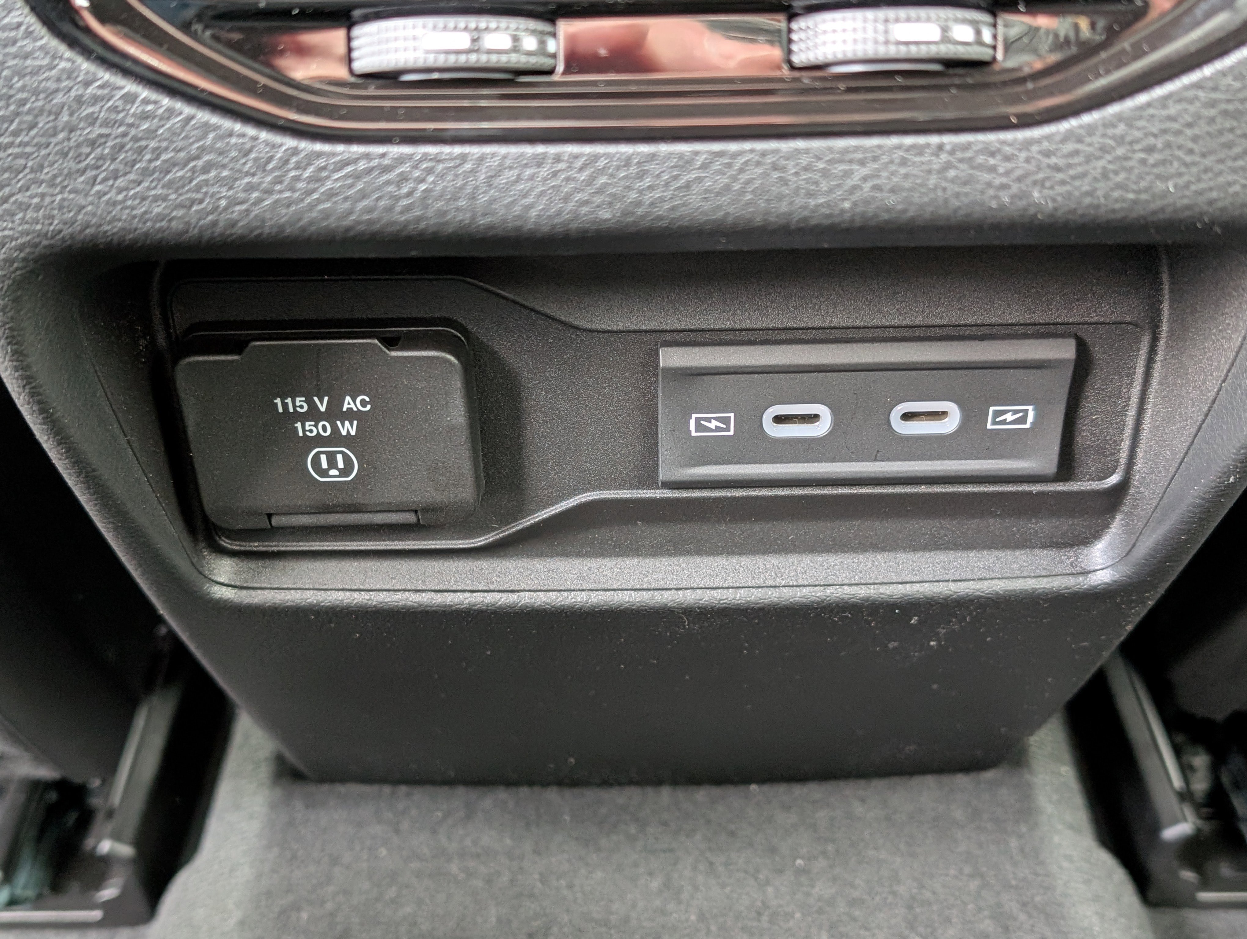 New 2026 Jeep Grand Cherokee Altitude image 11