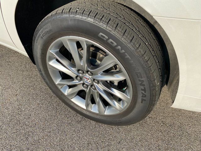 Used 2023 Buick Enclave Avenir w/ Avenir Technology Package image 9