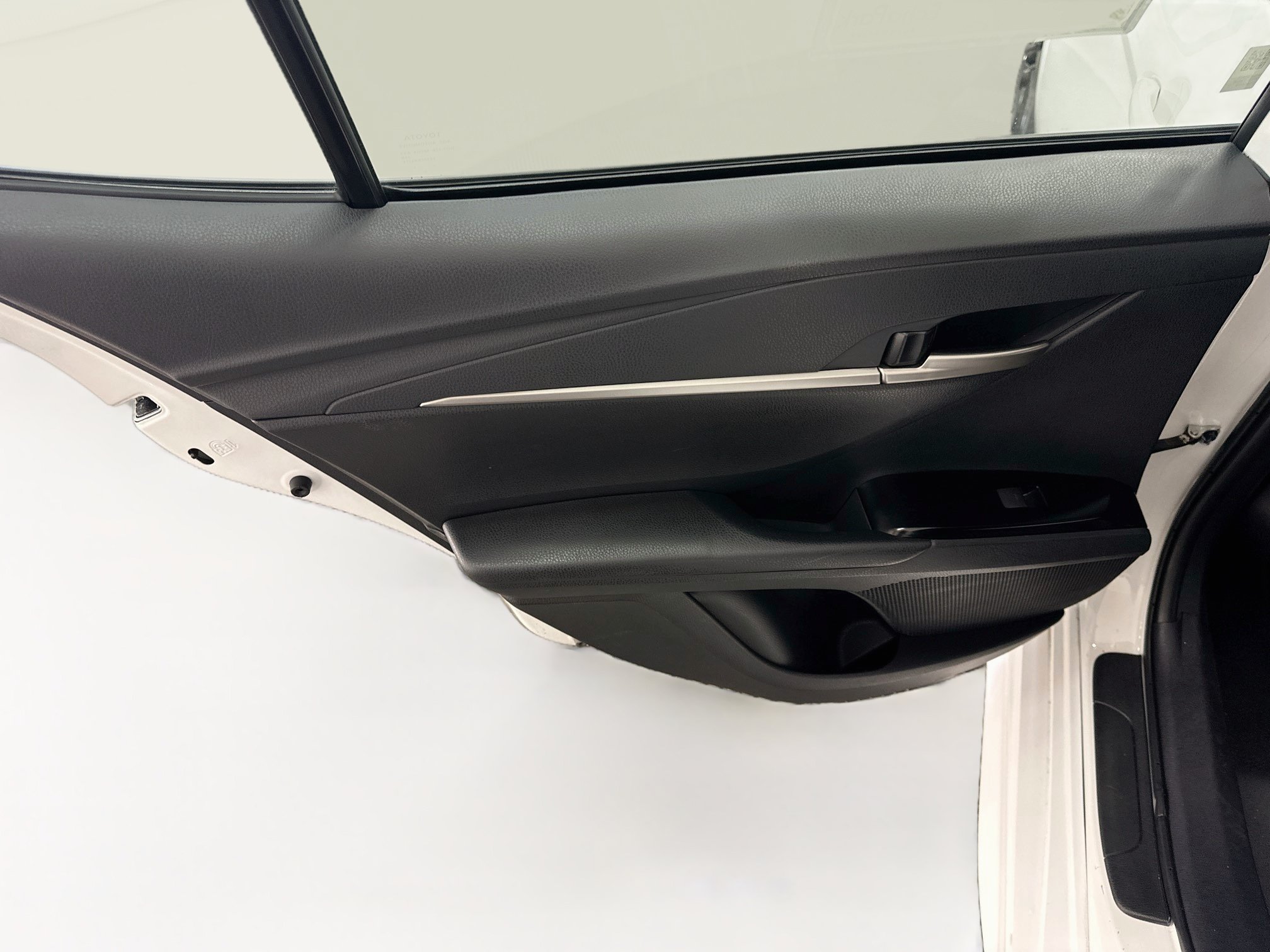 Used 2025 Toyota Camry SE FWD image 26