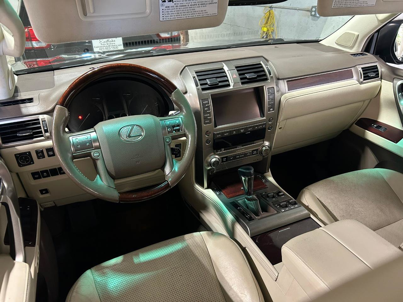 Used 2015 Lexus GX 460 Luxury AWD/4WD image 15