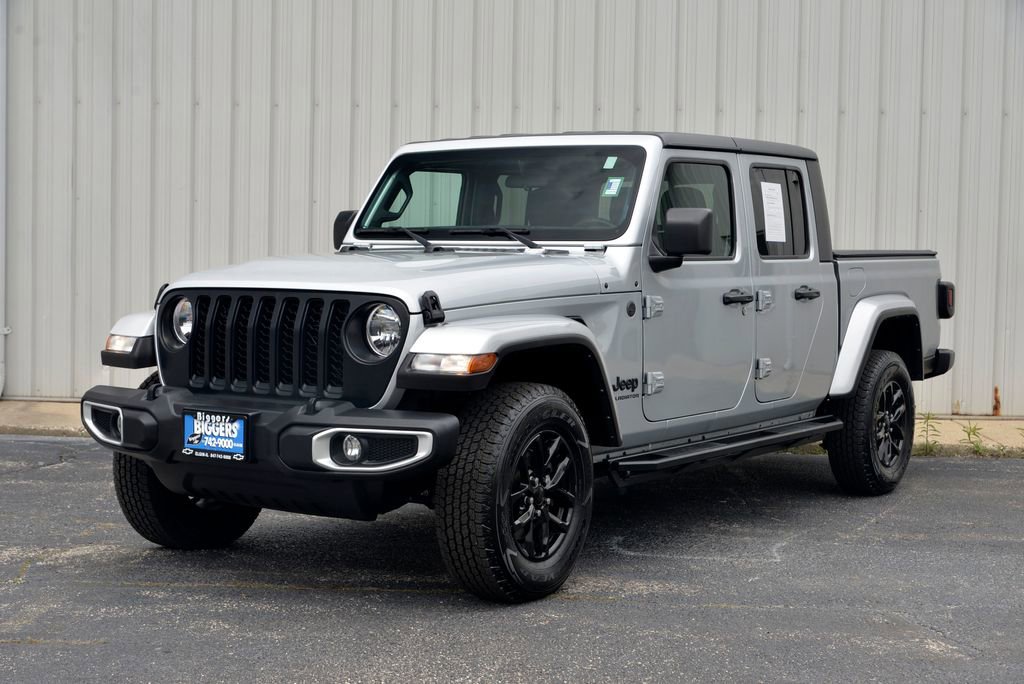 Used 2022 Jeep Gladiator Sport AWD/4WD image 4