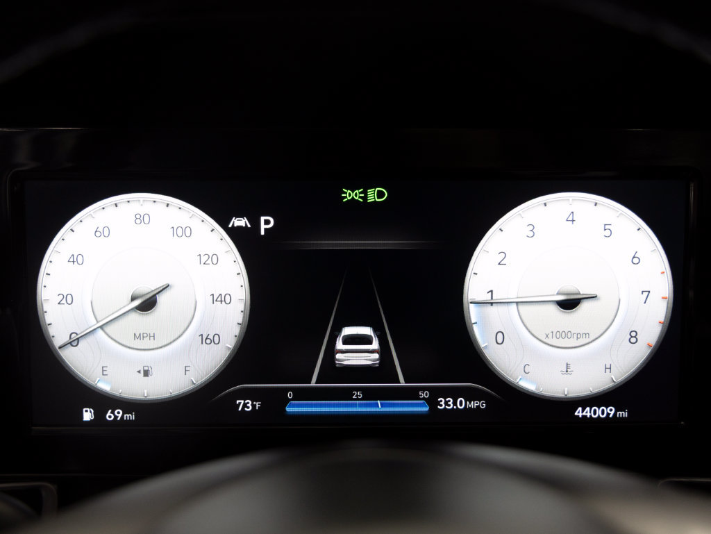 Used 2021 Hyundai Elantra SEL w/ Convenience + Premium Package FWD image 18