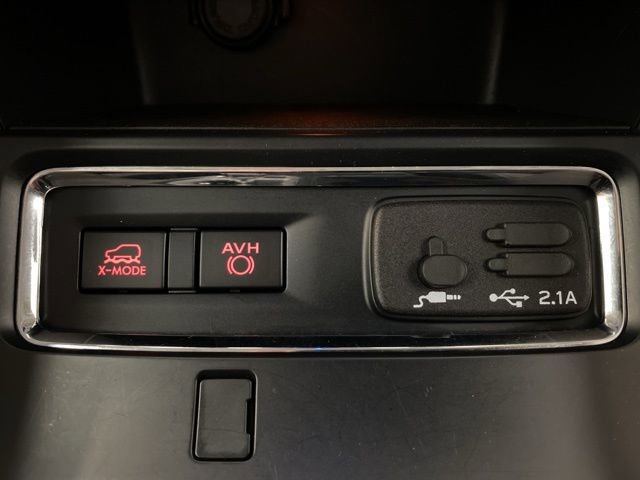 Used 2022 Subaru Ascent Limited AWD/4WD image 24