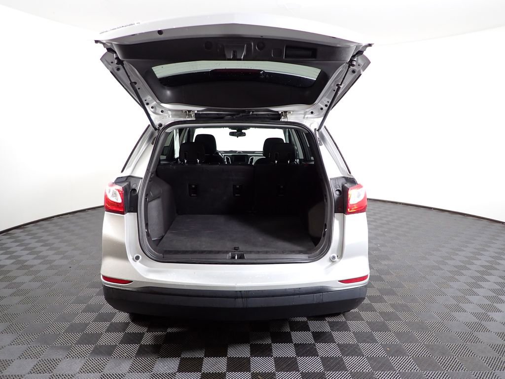 Used 2019 Chevrolet Equinox LS w/ LS Convenience Package image 12