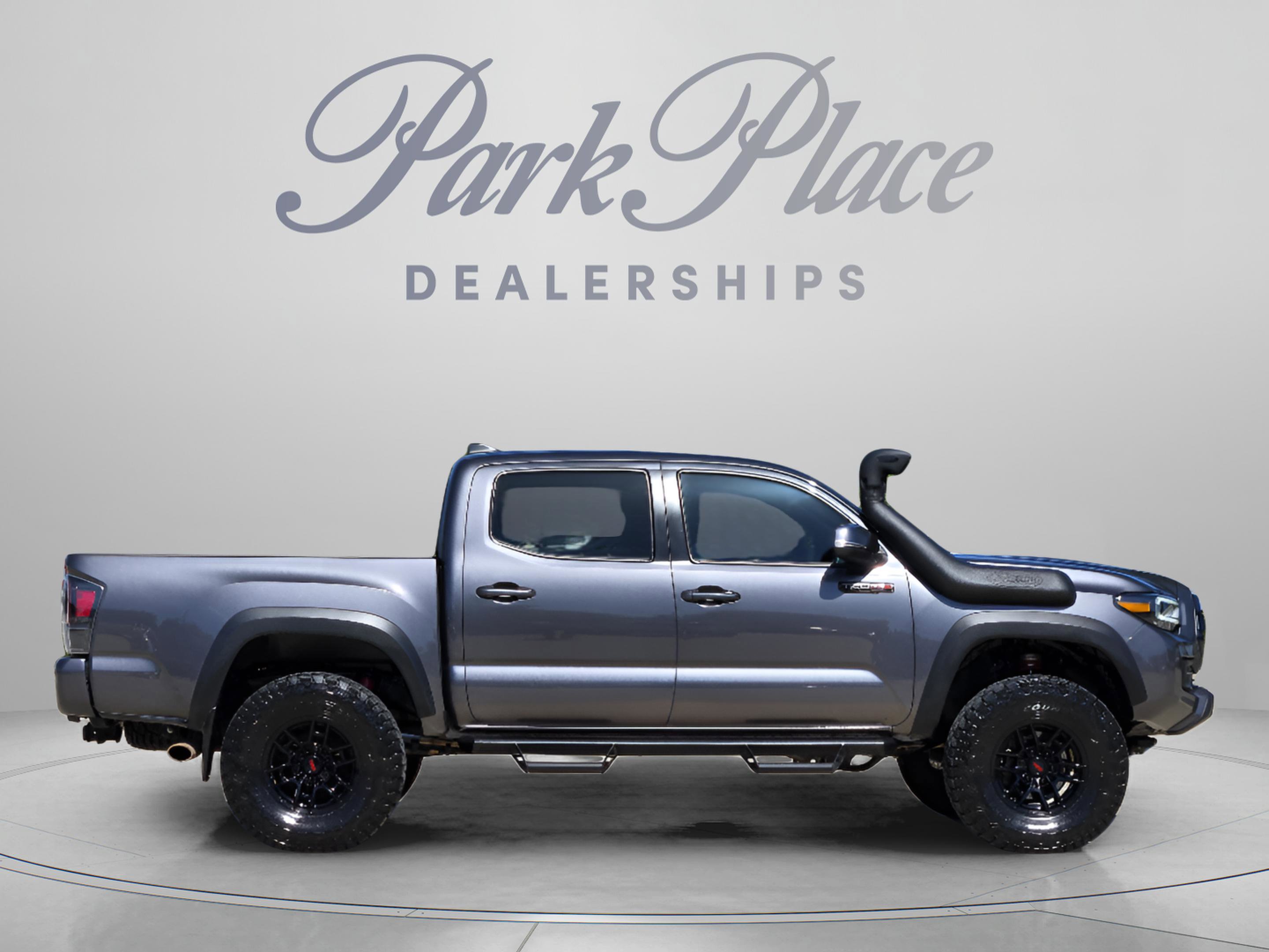 Used 2020 Toyota Tacoma TRD Pro AWD/4WD image 6