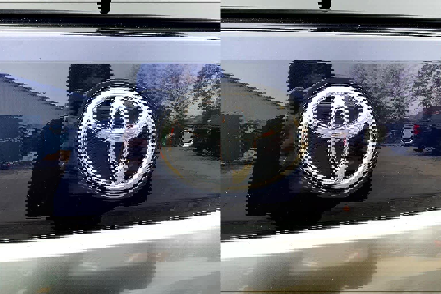 Certified 2025 Toyota Sequoia Capstone image 29