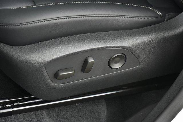 New 2026 GMC Acadia Elevation w/ Elevation Premium Package FWD image 15