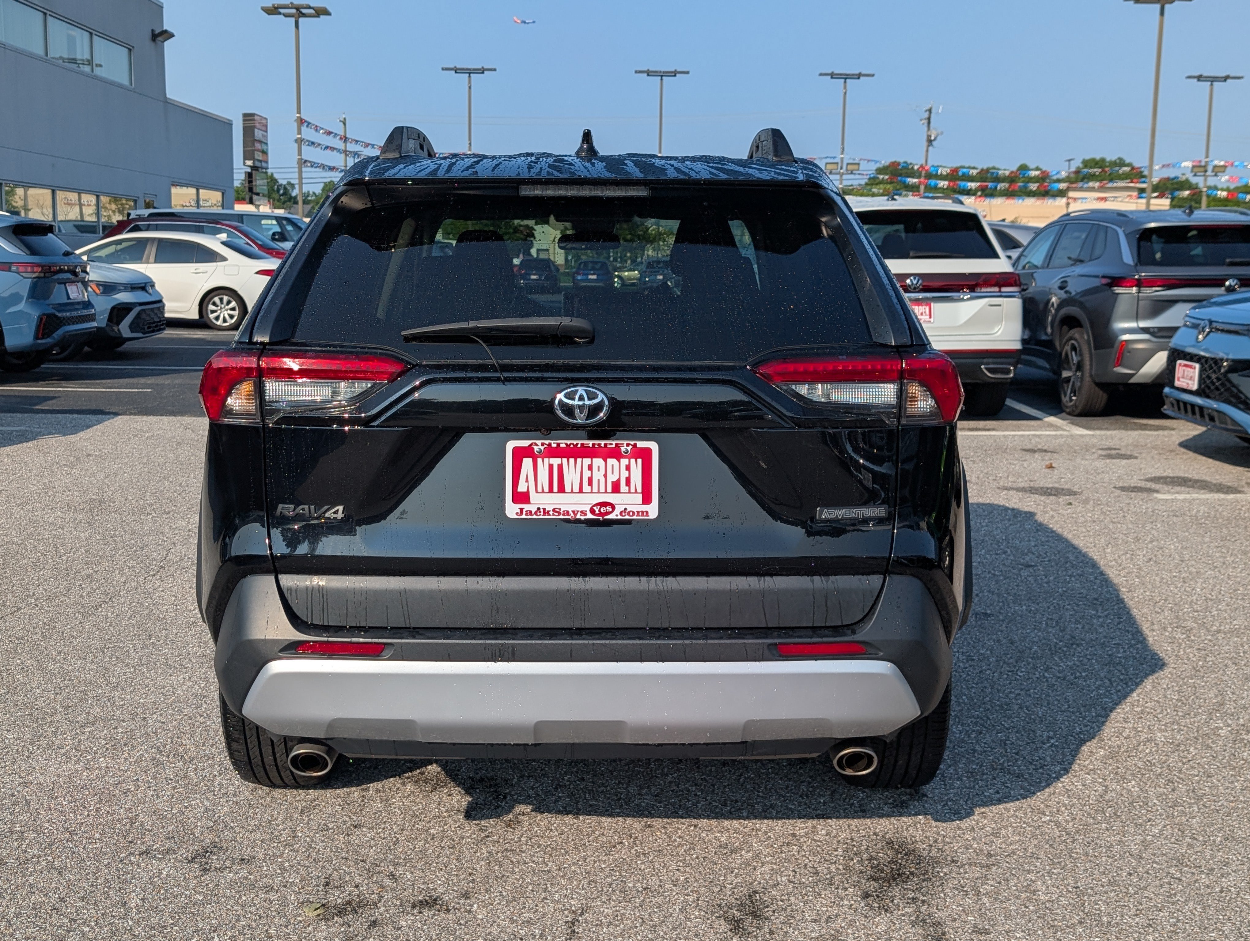 Used 2024 Toyota RAV4 Adventure AWD/4WD image 4