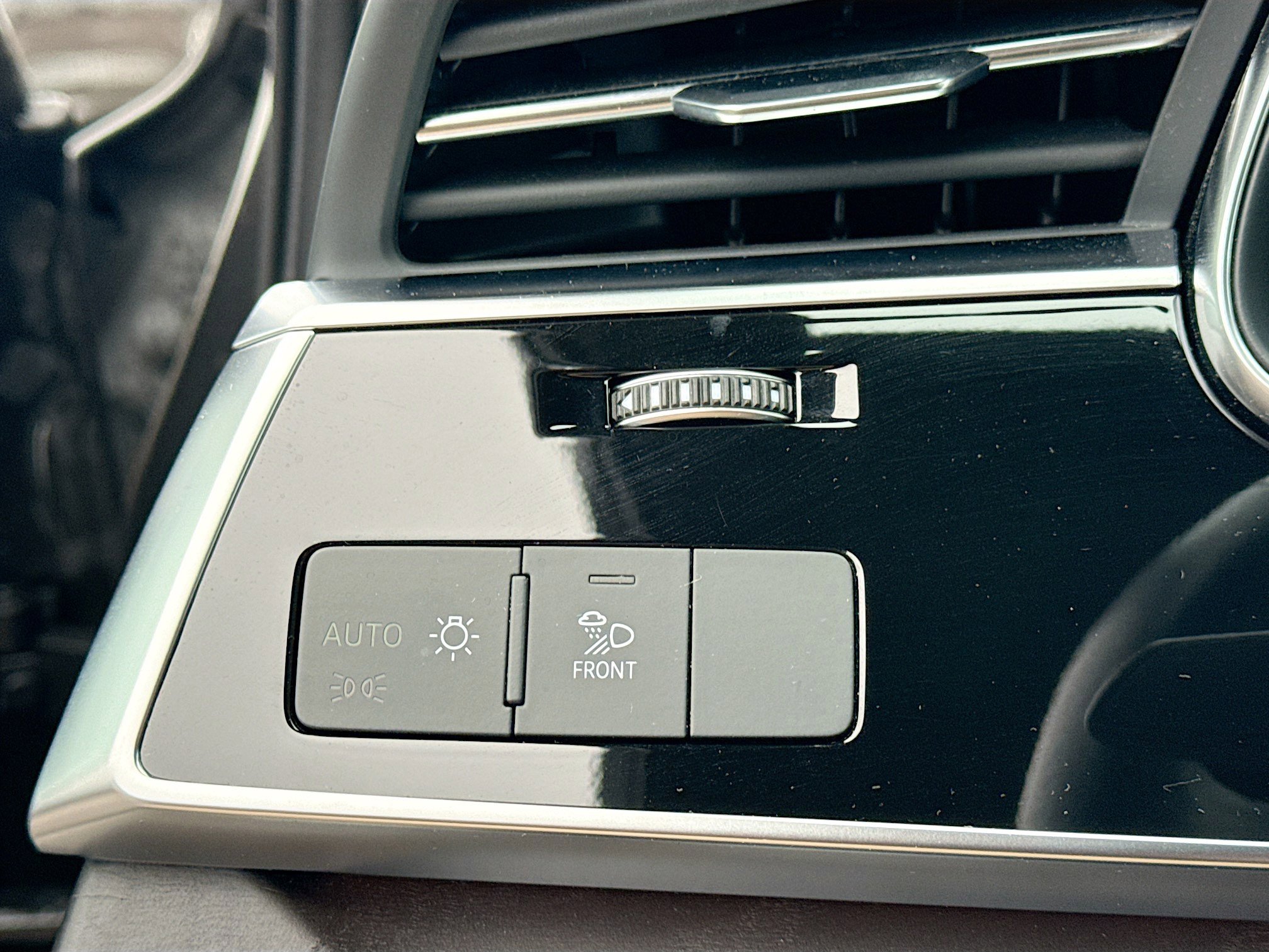 Used 2024 Audi Q7 Premium Plus image 34