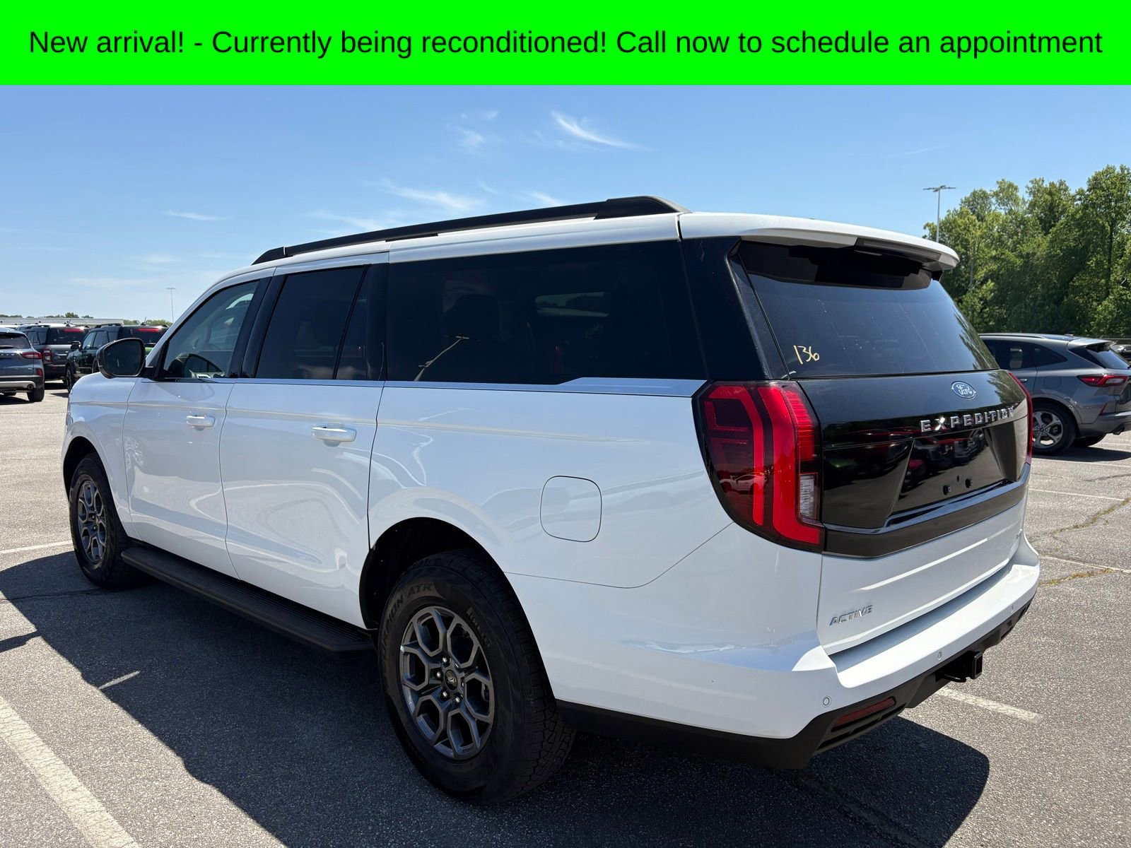 Used 2025 Ford Expedition Max Active AWD/4WD image 8