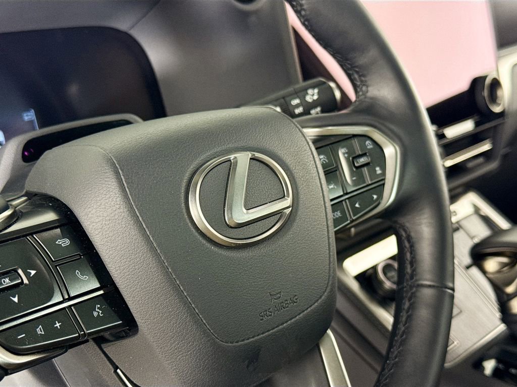 Used 2025 Lexus GX 550 image 19