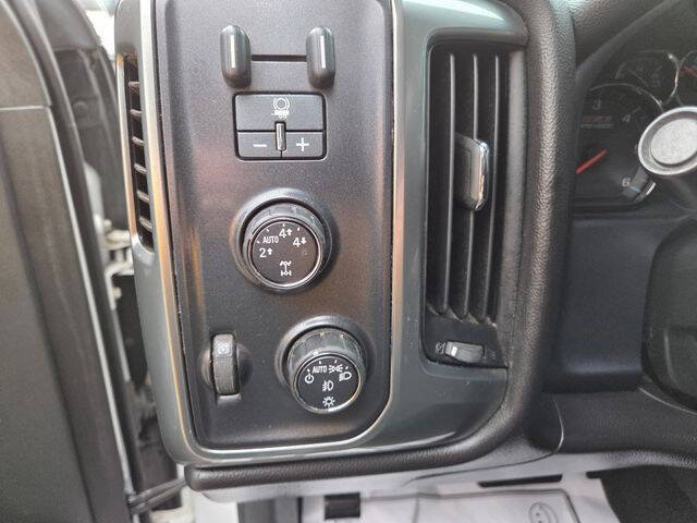 Used 2015 Chevrolet Silverado 1500 LT w/ Custom Sport Edition AWD/4WD image 21