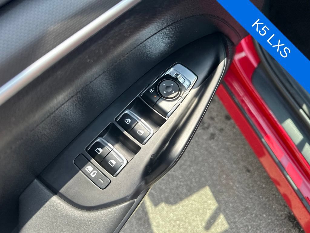 Used 2025 Kia K5 LXS FWD image 10