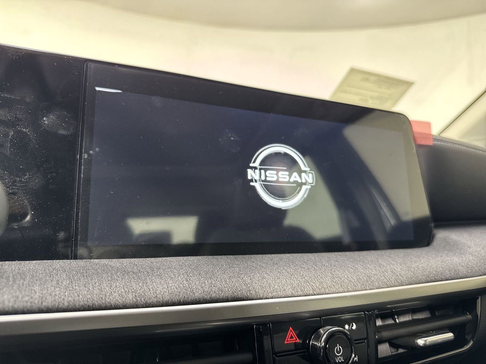 New 2025 Nissan Kicks SV w/ SV Premium Package image 6