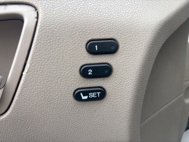 Used 2015 Honda Odyssey Touring Elite image 44