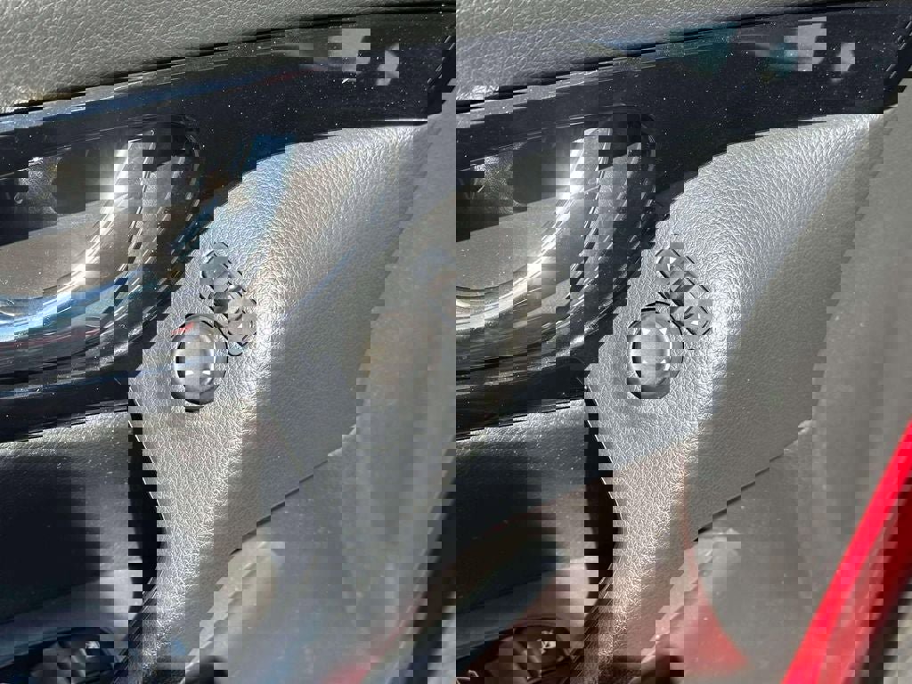 Used 2022 Nissan Rogue Sport SV image 18