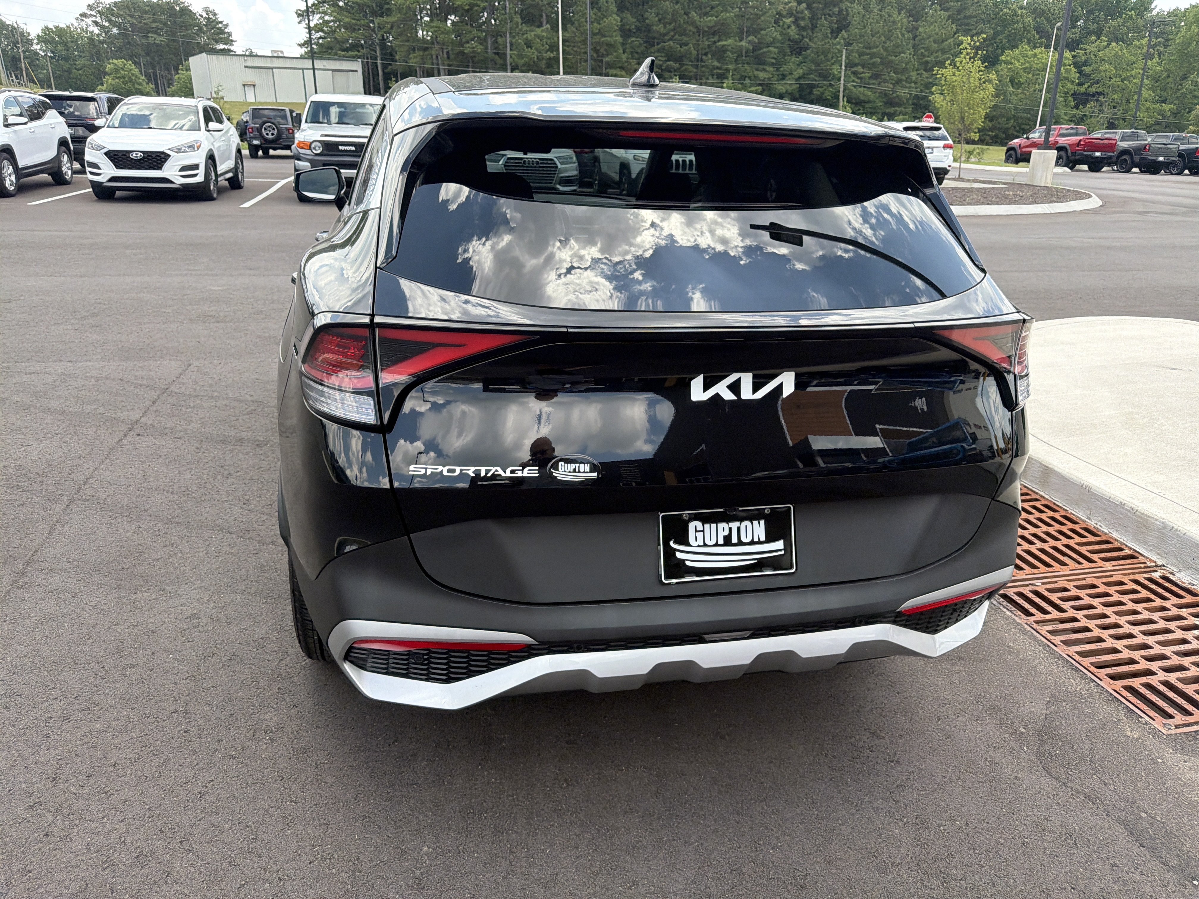 Used 2023 Kia Sportage EX FWD image 20