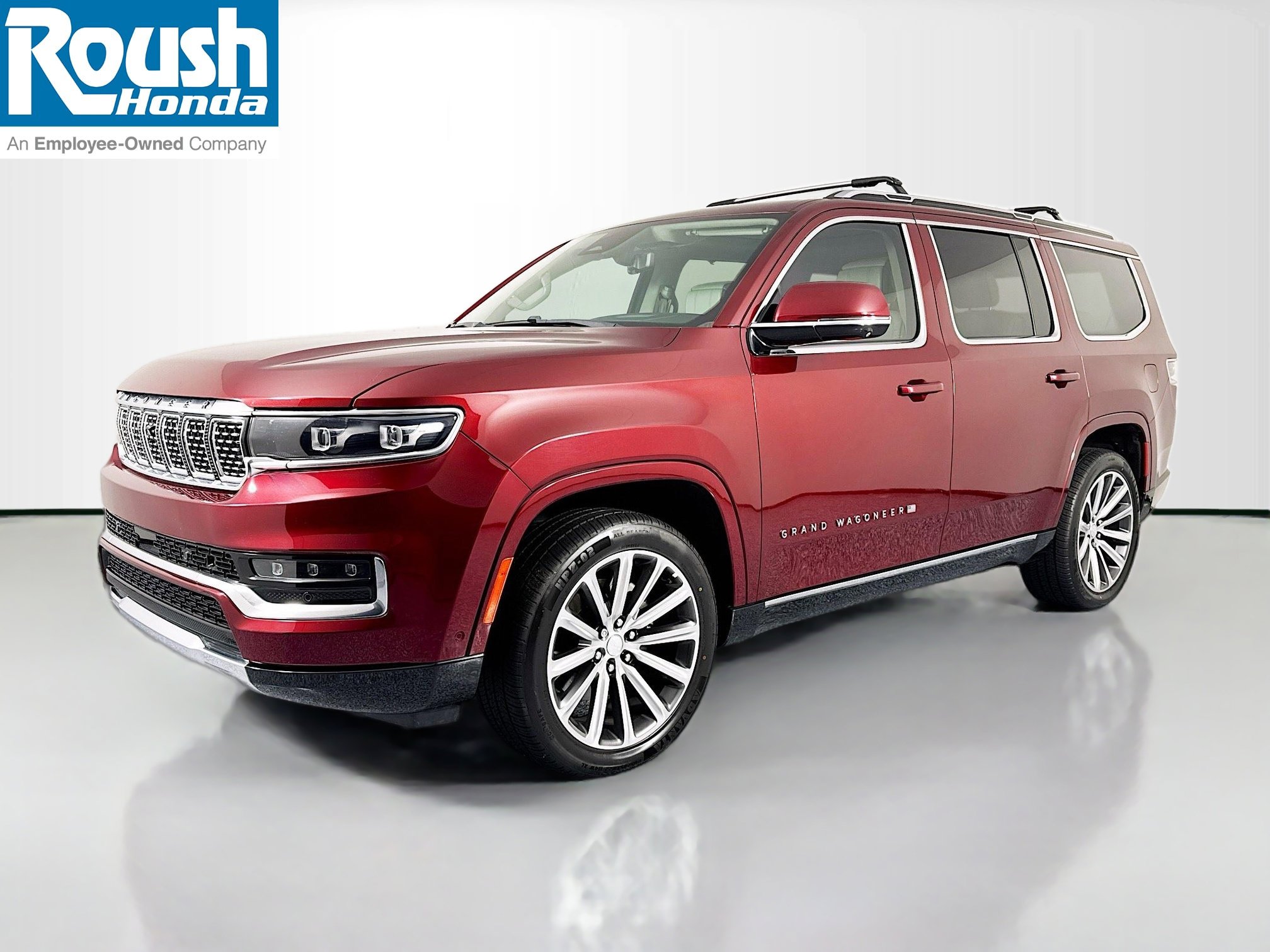 Used 2022 Jeep Grand Wagoneer Series II w/ Convenience Group III AWD/4WD image 1